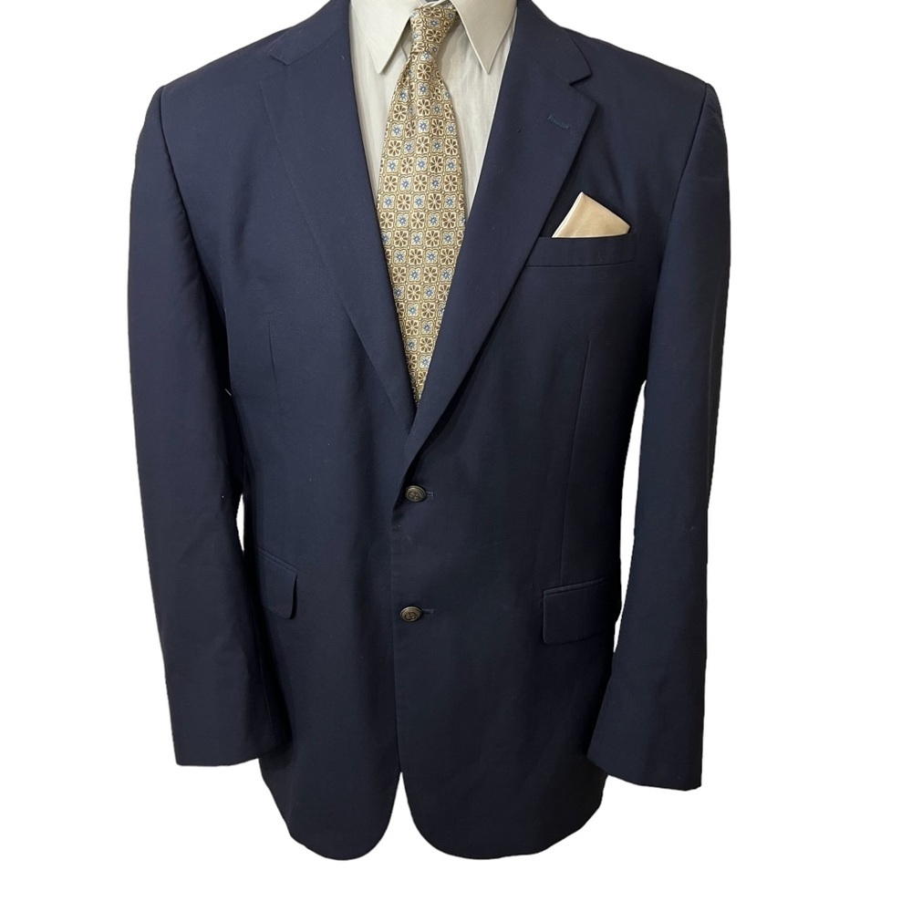 JOS. A. BANKS MENS BLAZER SIZE 46L, 100% WOOL WITH BRONZE BUTTONS. - Picture 3 of 9